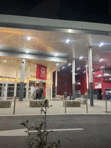 Auchan Hypermarché Monthieu à 42000 Saint-Étienne