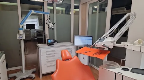 Chirurgien dentiste Dr. ROLEA LAURA Saint-Étienne à Saint-Etienne