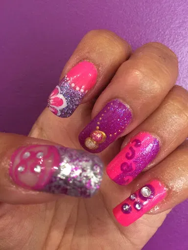 Des Ongles à Saint-Etienne