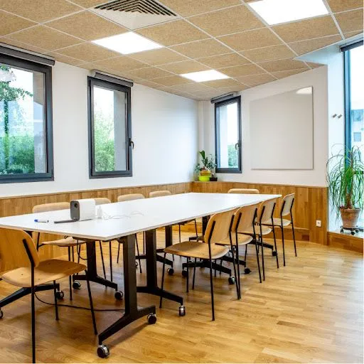 KOSMOSS HOUSE | Bureaux privatifs - Salles de réunions - Séminaires & Coworking à St-Etienne à Saint-Etienne