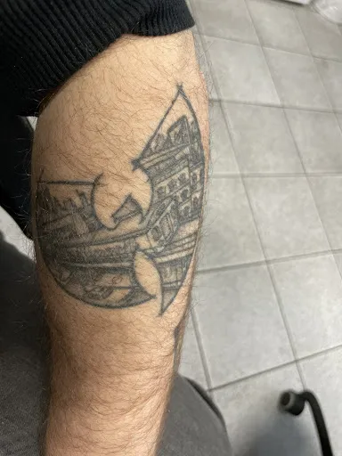 les mondes flottants coworking tatouage à Saint-Etienne