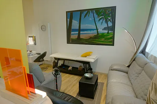 Maéva Bathias Hypnothérapeute Magnétiseur Conseil en bien-être TMO (cousine de l'EMDR) Saint Étienne à Saint-Etienne