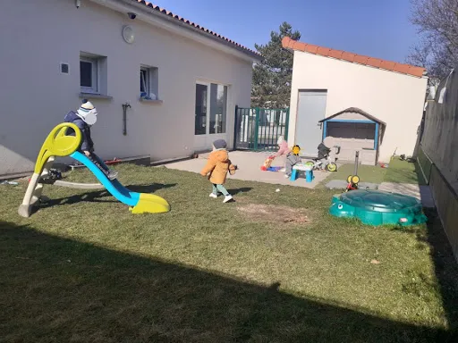 MICRO CRECHE Les Petits Canous à Saint-Etienne