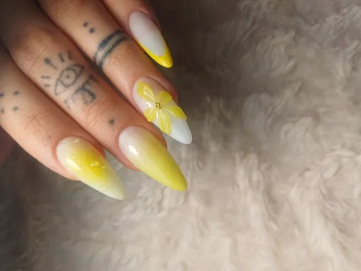 Nails by may à Saint-Etienne