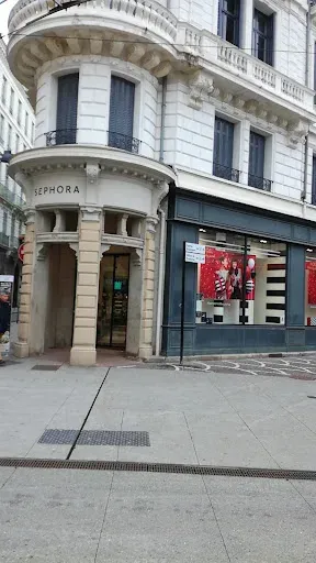 SEPHORA SAINT ETIENNE DORIAN à Saint-Etienne